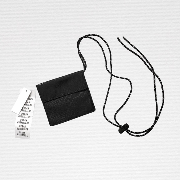 Urban Outfitters Mini Black Animal Print Drawstring Cardholder Pouch - Picture 1 of 4